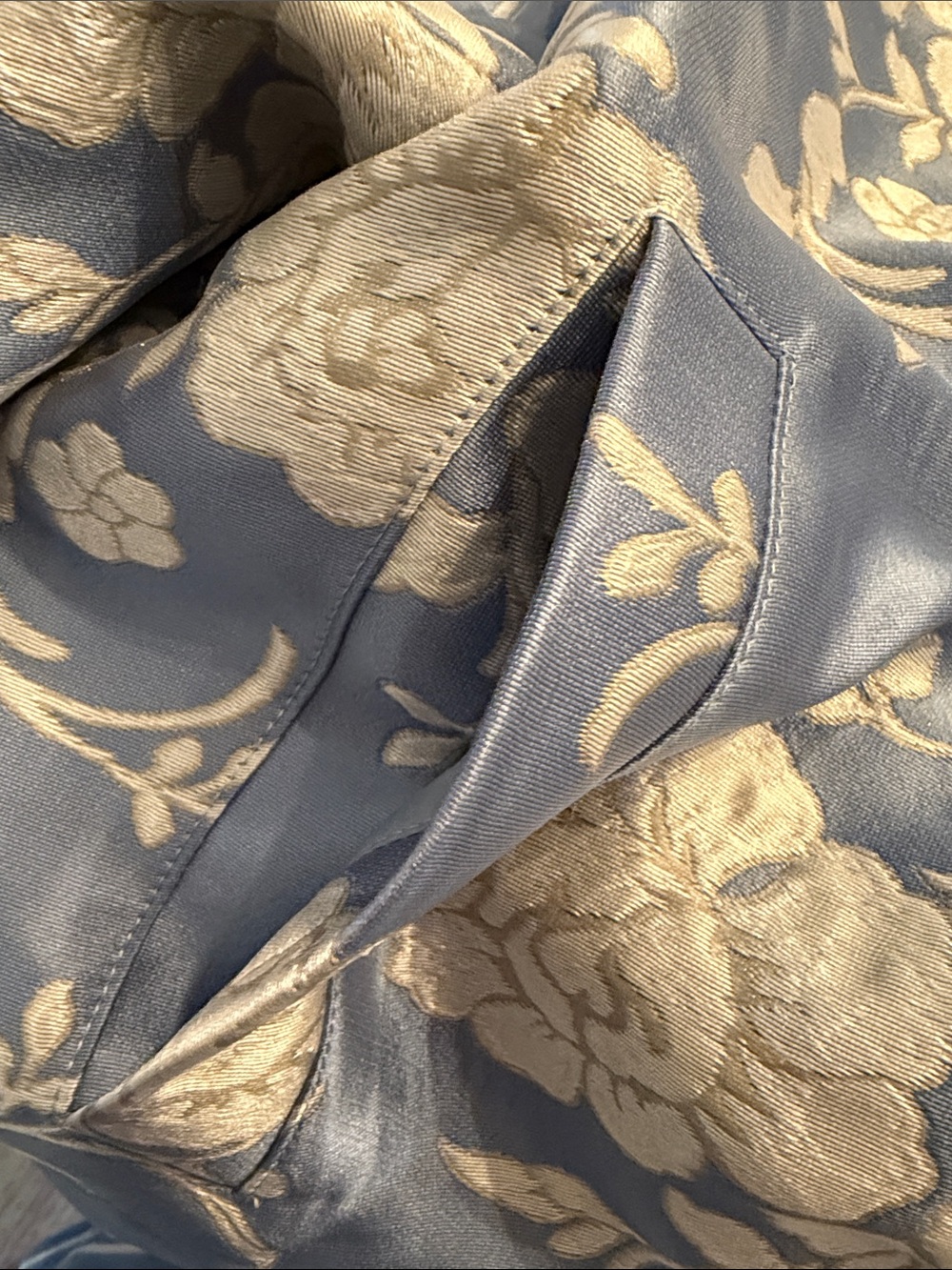 Sage the label Blue Floral Satin Bomber jacket with matching blouse size small - Picture 7 of 9